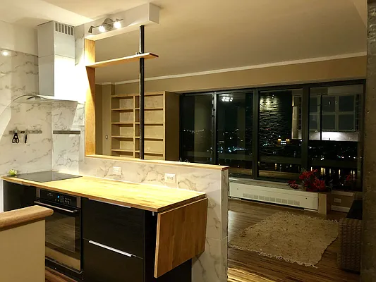 Rented by Aili Wang, LREB | media 18