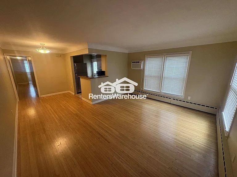 2108 Grand Ave S — Photo 5