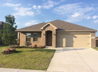 404 Acadia Ln, Forney, TX 75126