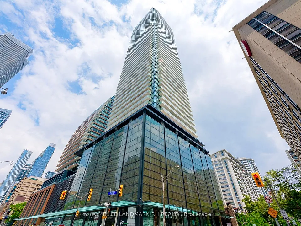 501 Yonge St #2102