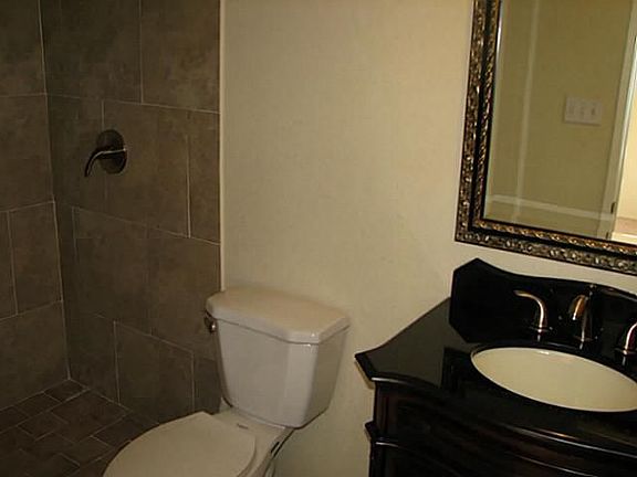 5th image of 9226 Millwood Dr