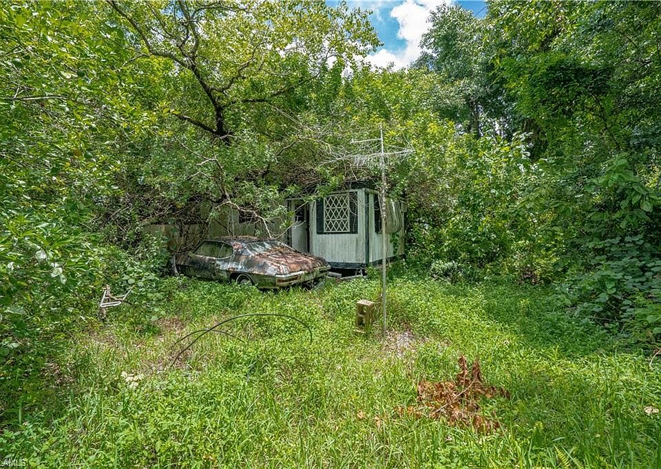 1st image of 8219 Penny Dr