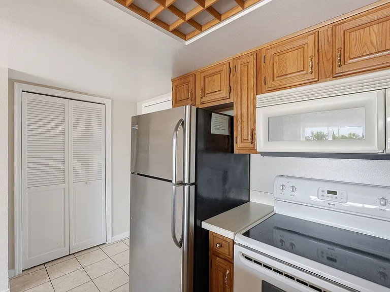 10330 W Thunderbird Blvd #C319 — Photo 8