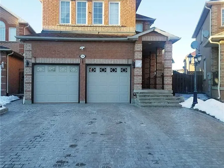 24 Sandham Cres #BASEMENT — Photo 1