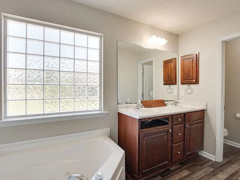 4808 Canterwood Dr SE — Photo 17