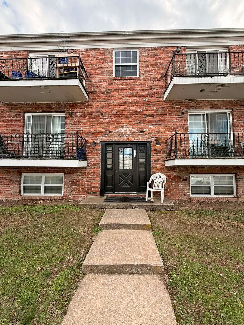 Southern Garden Apartments — Photo 2