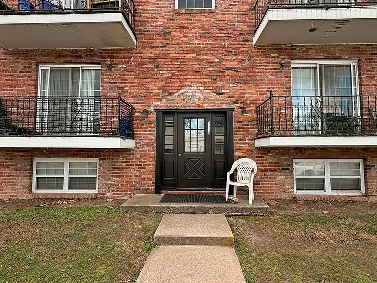 1803 Grand Ave #124-E-& — Photo 2