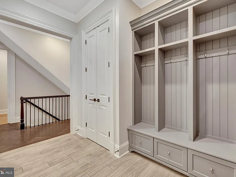 6707 Wemberly Way — Photo 30