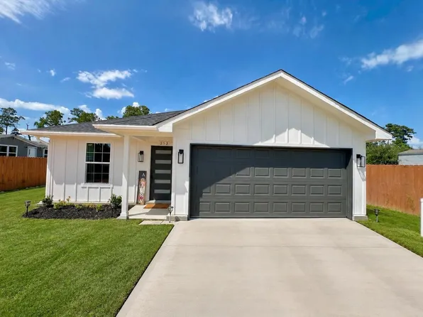 253 Road 5263, Cleveland, TX 77327