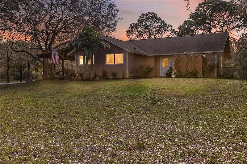 1st image of 7524 Castle Dr