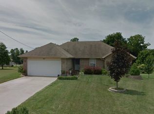 817 S Daniel Ln, Willard, MO 65781