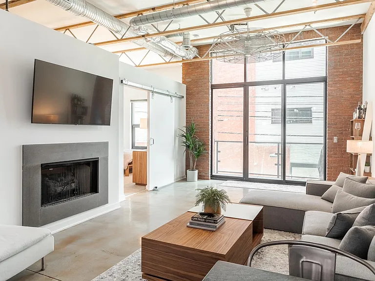 111 N Main St #208 — Photo 13