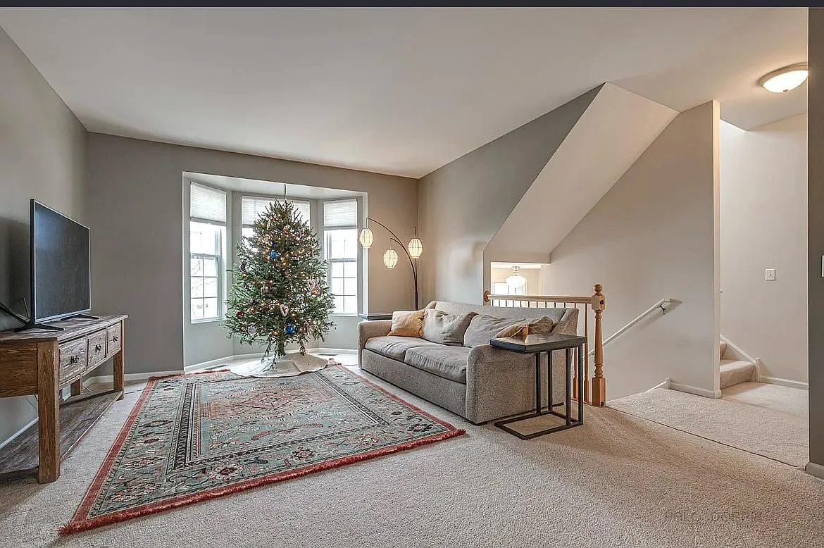 2 bed, 1856 sqft, $2,500 — Photo 3