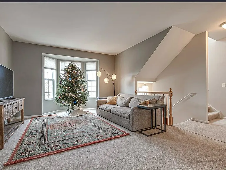 101 Station Park Cir — Photo 3