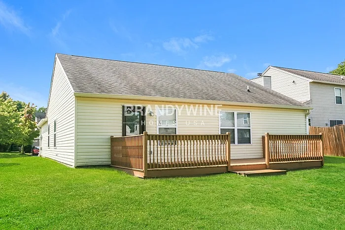 3236 Weller Dr — Photo 17