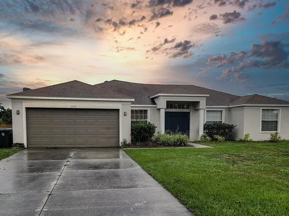 1607 Avondale Ridge Dr, Plant City, FL 33567