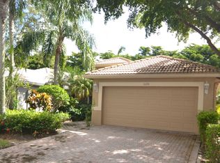 6098 Rossmoor Lakes Ct, Boynton Beach, FL 33437