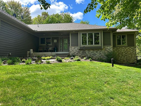 3rd image of 23901 Nebula St NE