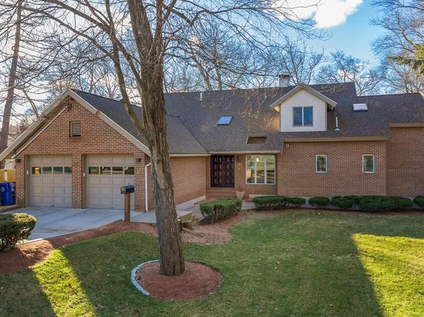 11 Beethoven Ave, Newton, MA 02468