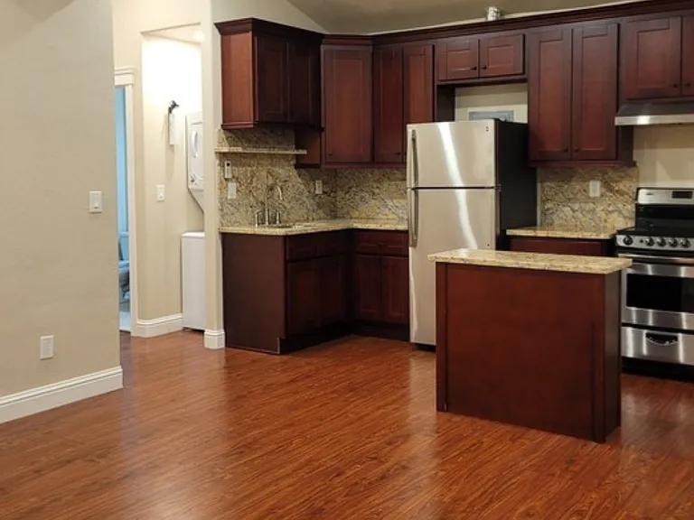 100 La Crosse Dr #2 — Photo 1