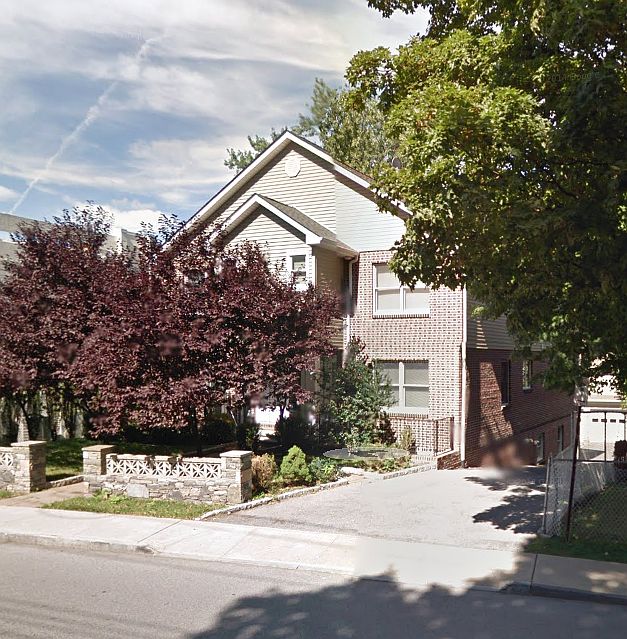 2nd image of 216 W Post Rd