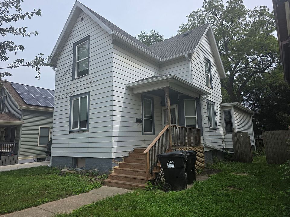 1st image of 1435 Villa St
