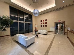 1050 Brickell Ave #6, Miami, FL 33131