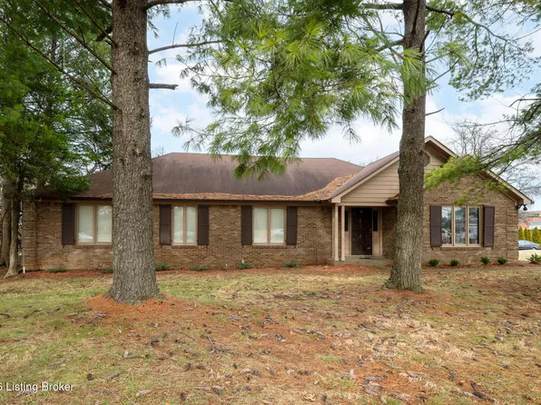 1800 Rudy Ln, Indian Hills, KY 40207