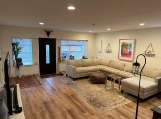 101 Old Kings Hwy N #1, Darien, CT 06820