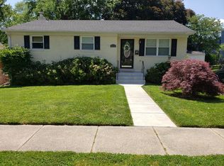 11310 Ashley Dr N, Rockville, MD 20852