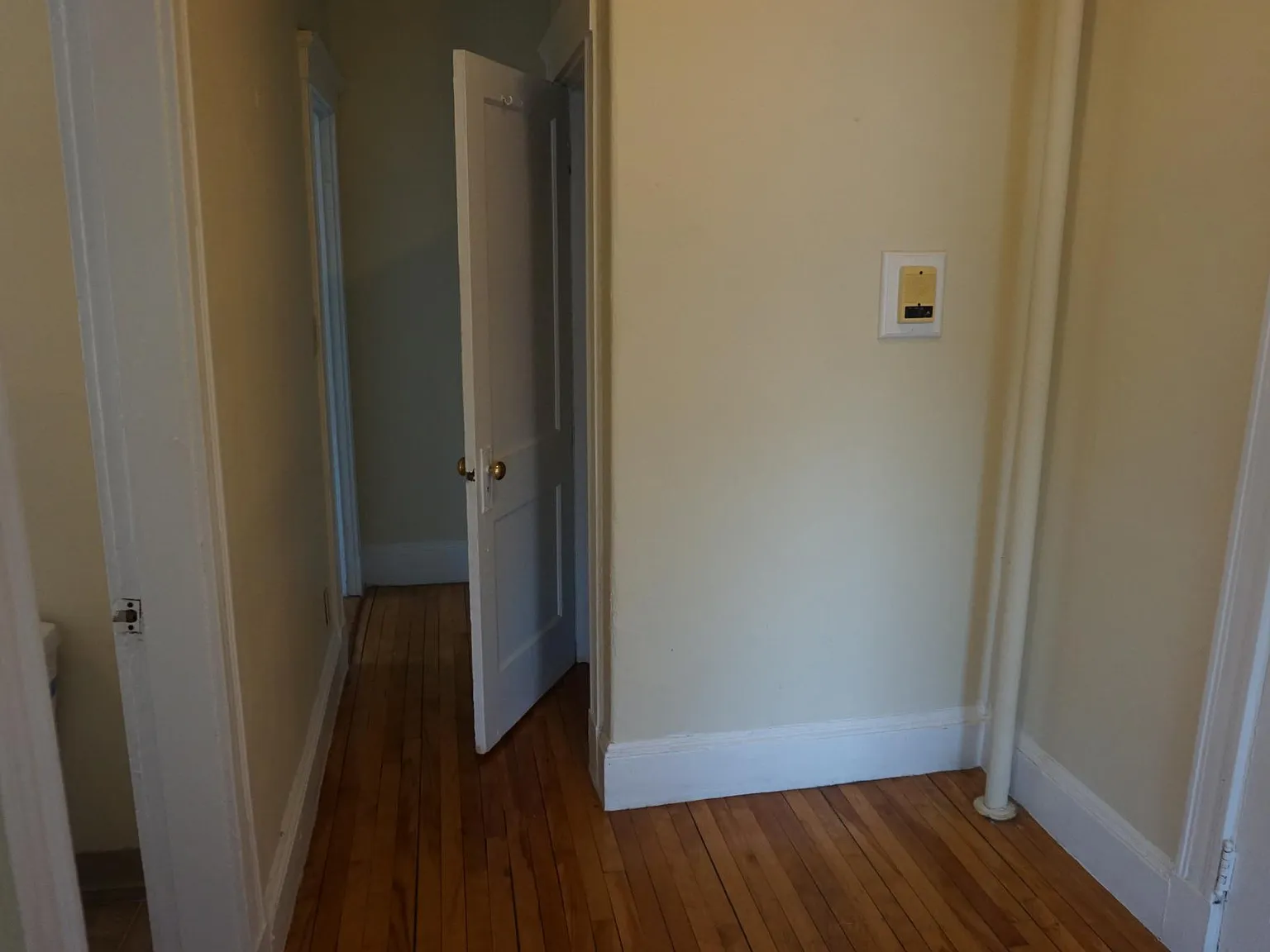 1 bed, 650 sqft, $2,325 — Photo 2