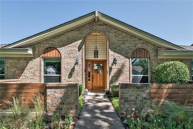 1st image of 7711 La Sobrina Dr