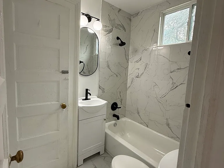3539 Saint Charles Ave #F — Photo 6