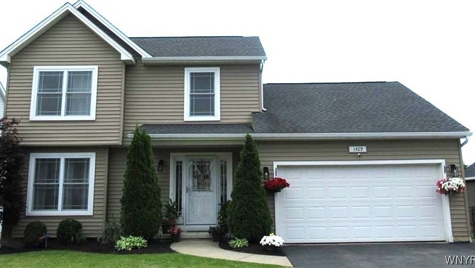 1st image of 1429 Evergreen Dr