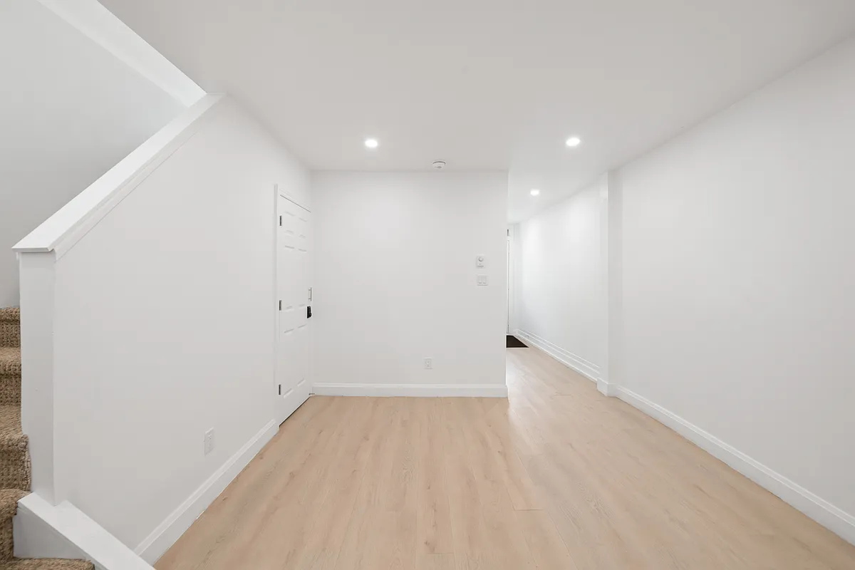 Building Photo - 145 Saint Andrew St #145