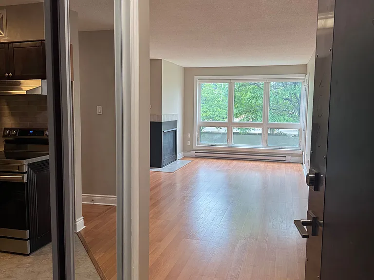 5 Jacksway Cres #206 — Photo 9