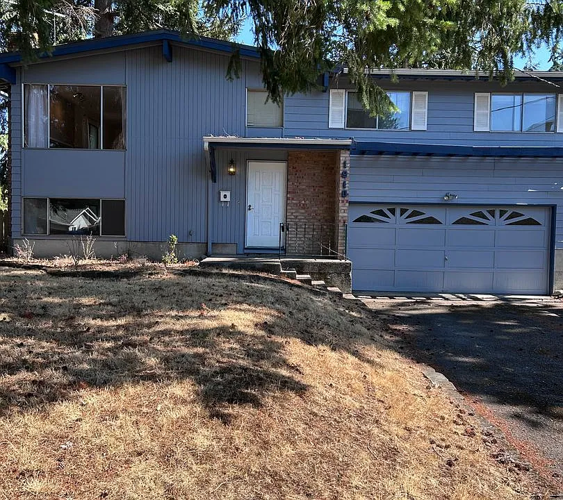 1910 Dogwood Dr SE