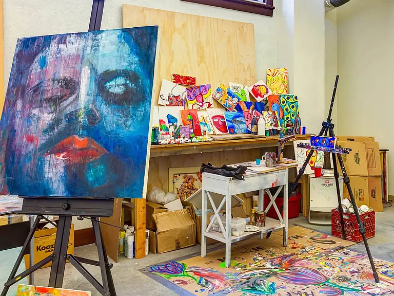 Metropolitan Artist Lofts — Photo 12