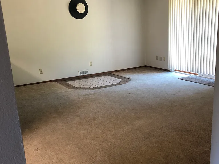 2749 SW Morris Ave — Photo 6