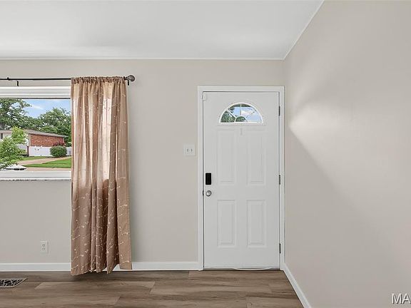 4th image of 10211 Jubil Dr