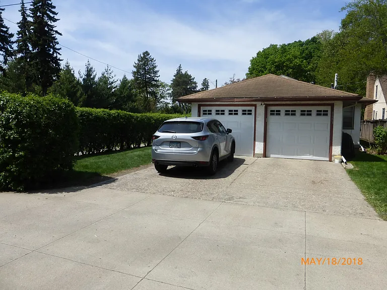 3553 Holmes Ave S — Photo 11