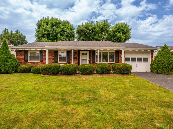 2830 Wyoming Dr, Xenia, OH 45385