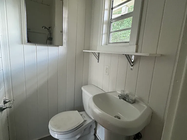 730 NE 10th Ave #C — Photo 15