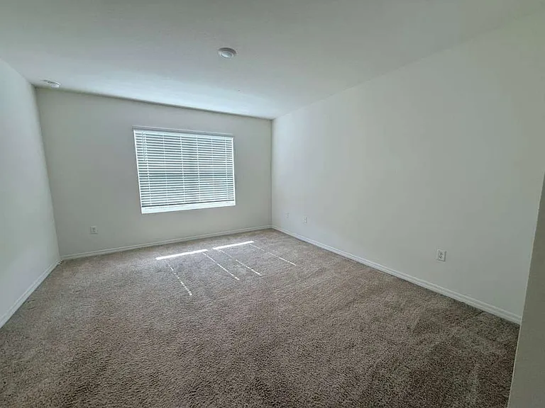 1344 Sugarwood St — Photo 6