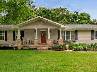 1649 E Boy Scout Rd, Hixson, TN 37343