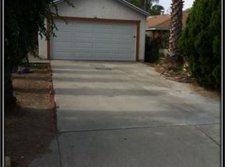 18761 8th St, Bloomington, CA 92316