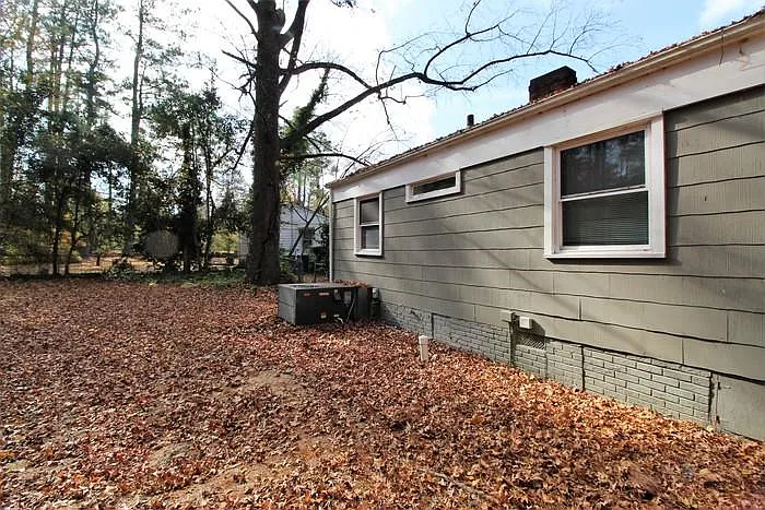 2850 Ashton St — Photo 17