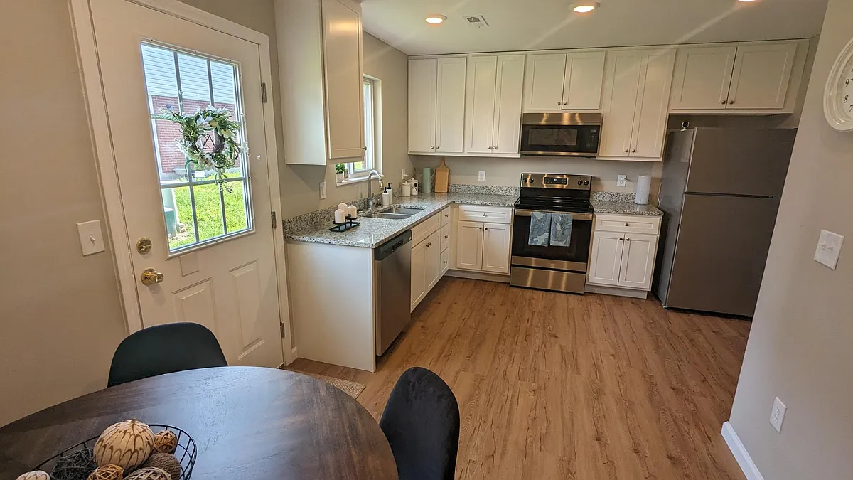 Kitchen - 1405 Northridge Pl
