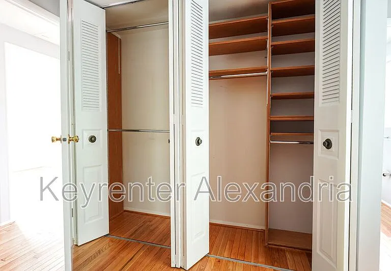 5901 Beech Tree Dr — Photo 22