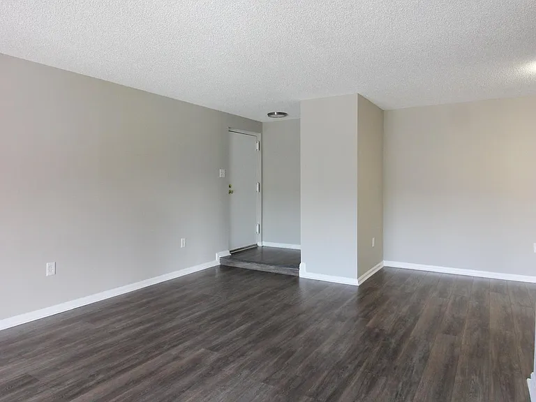 10208 Bushman Dr #421 — Photo 2